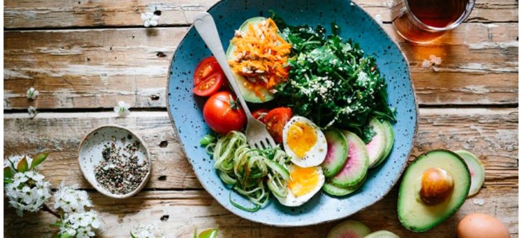 Mindful Eating: How to Diet for Wellness, Not Weight Loss